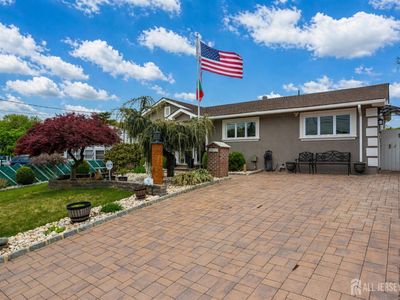 95 Pinetree Dr, Parlin, NJ, 08859