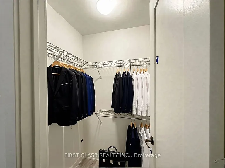 135 Lower Sherbourne St #1733W — Photo 7