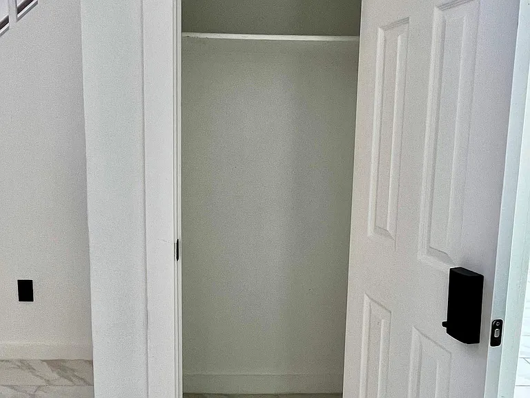 5249 Jose Cardenas Ln — Photo 8