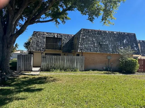 192 Lake Arbor Drive #192, Palm Springs, FL 33461