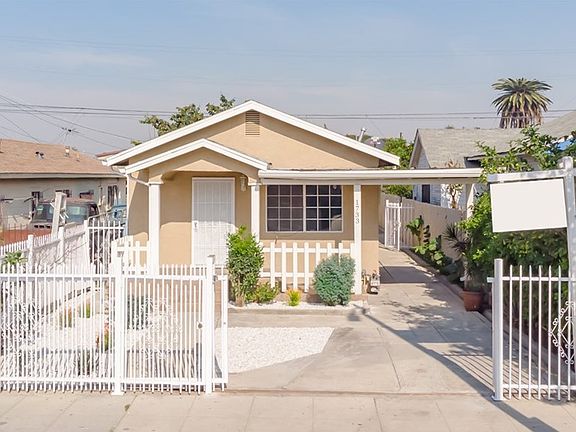 3rd image of 1733 W 37th Pl