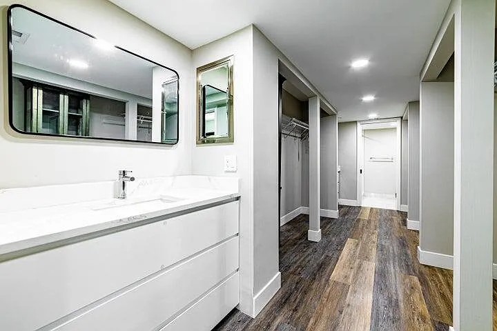 2517 Presidential Way #B — Photo 21