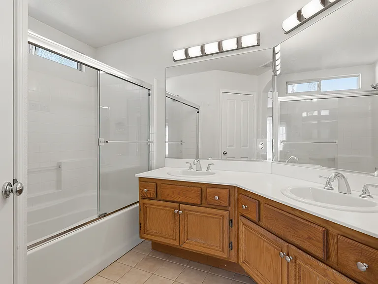 30845 Grenoble Ct — Photo 15