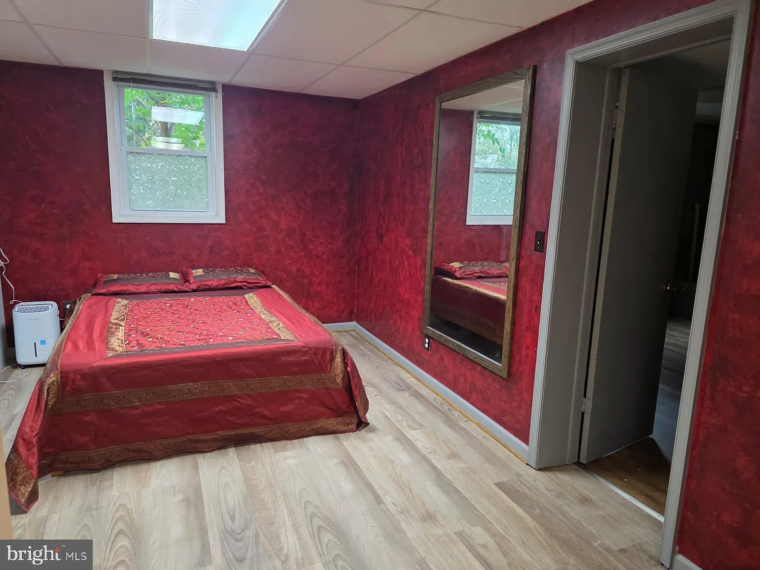 1 bed, 3927 sqft, $1,600 — Photo 3