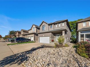 305 Wesley Blvd, Cambridge, ON N1T0B6