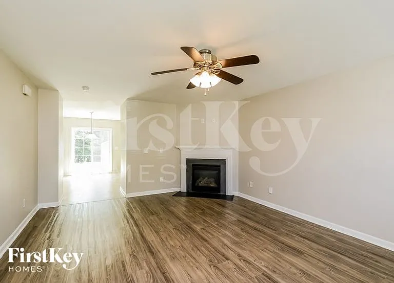 3936 Foliage Dr — Photo 3