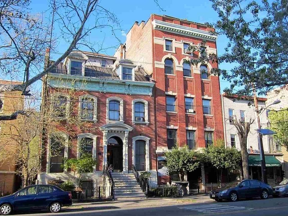 1st image of 174 Grand St APT 2C