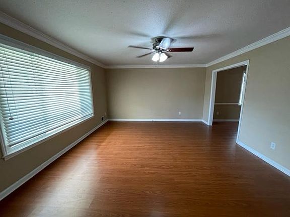 5th image of 4555 Glennwood Dr