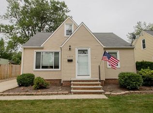 1579 Longwood Dr, Mayfield Hts, OH