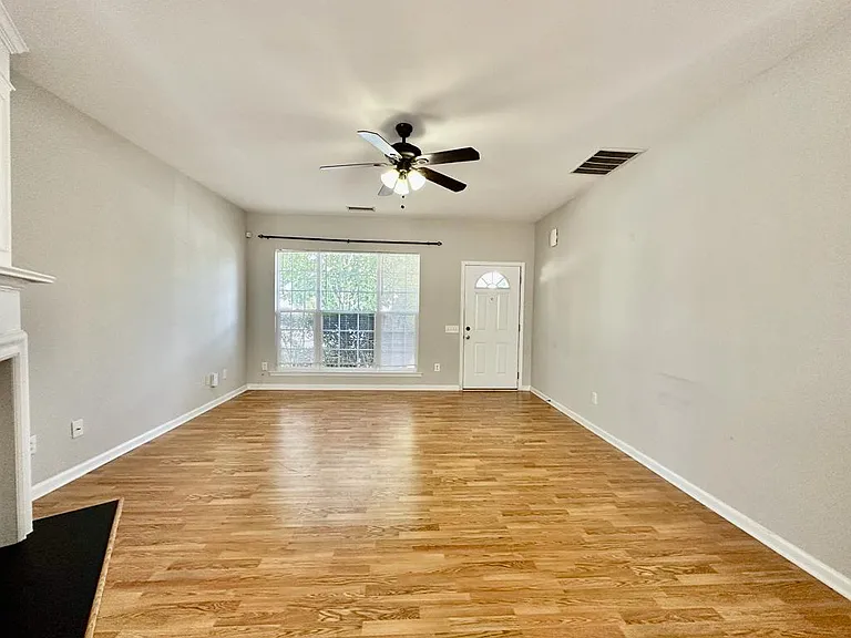2421 Normancrest Ct — Photo 17