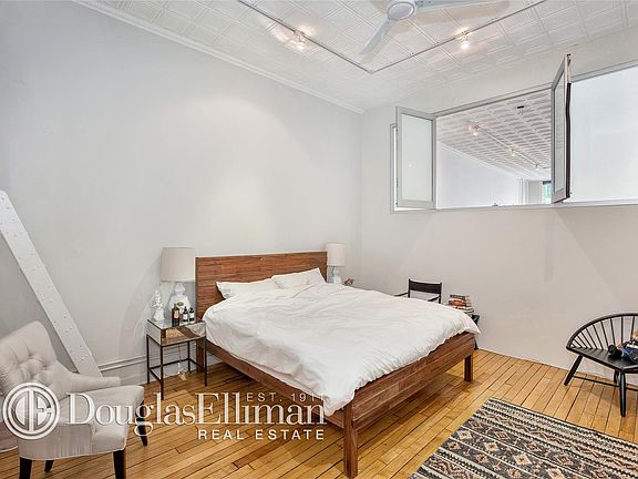 3rd image of 50 White St APT 4S