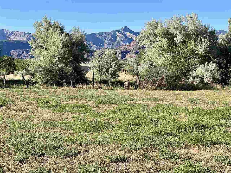 1st image of 48784 Cool Creek Dr