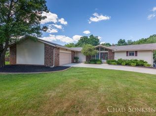 6903 Pine Edge Dr SE, Alto, MI 49302
