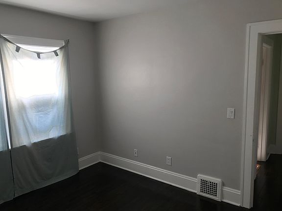 5th image of 16207 Chatfield Ave #A