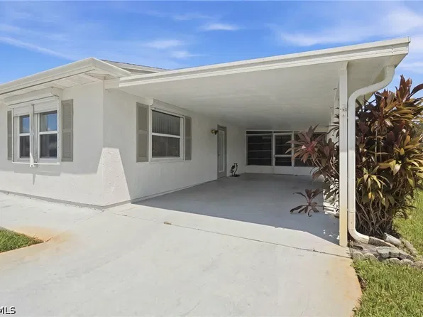 7 Dutch Iris Ln, Lehigh Acres, FL 33936