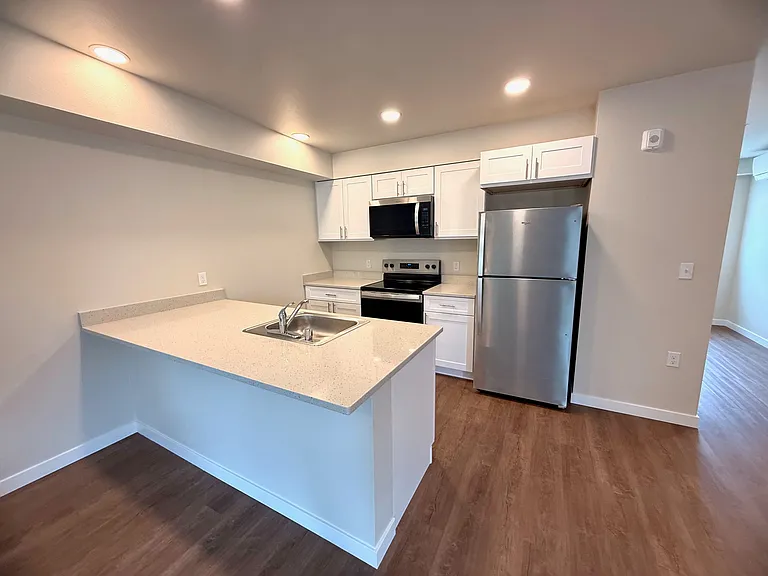 Northwood Apartments — Photo 3