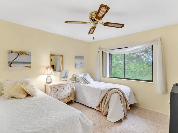 1431 SE Ashville Court, Port St. Lucie, FL 34952