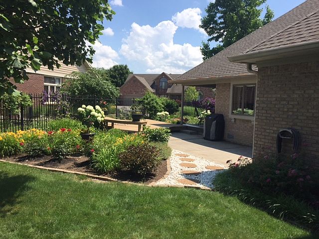 1st image of 454 Southcreek Dr S