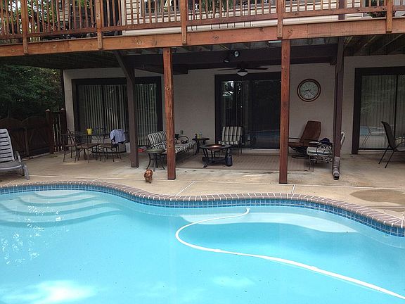 4th image of 18155 Holly Dr