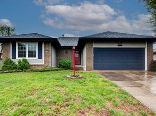 2127 S Golden Ave, Springfield, MO 65807