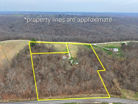 3rd image of 3579 Echo Hill Rd