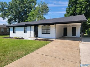 1717 Buena Vista Cir SE, Decatur, AL 35601