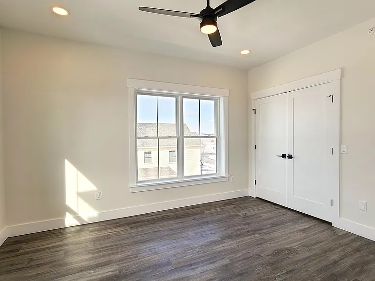 64 Aiken St #304 — Photo 8