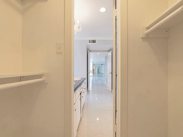 5301 Balboa Blvd #Q302 — Photo 26