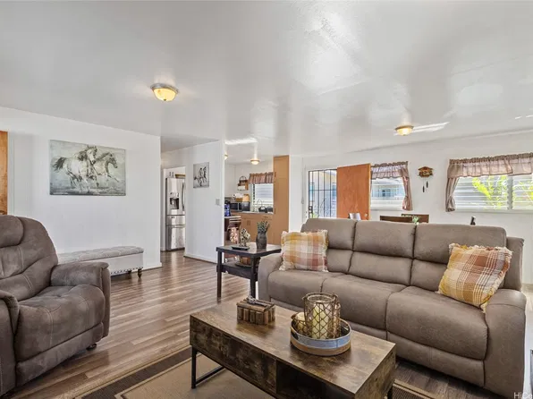 99-122 Olopana St, Aiea, HI 96701
