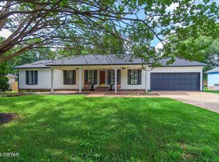 27 Fox Pond Cv, Jackson, TN 38305