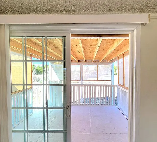 6720 Conestoga Pkwy — Photo 35