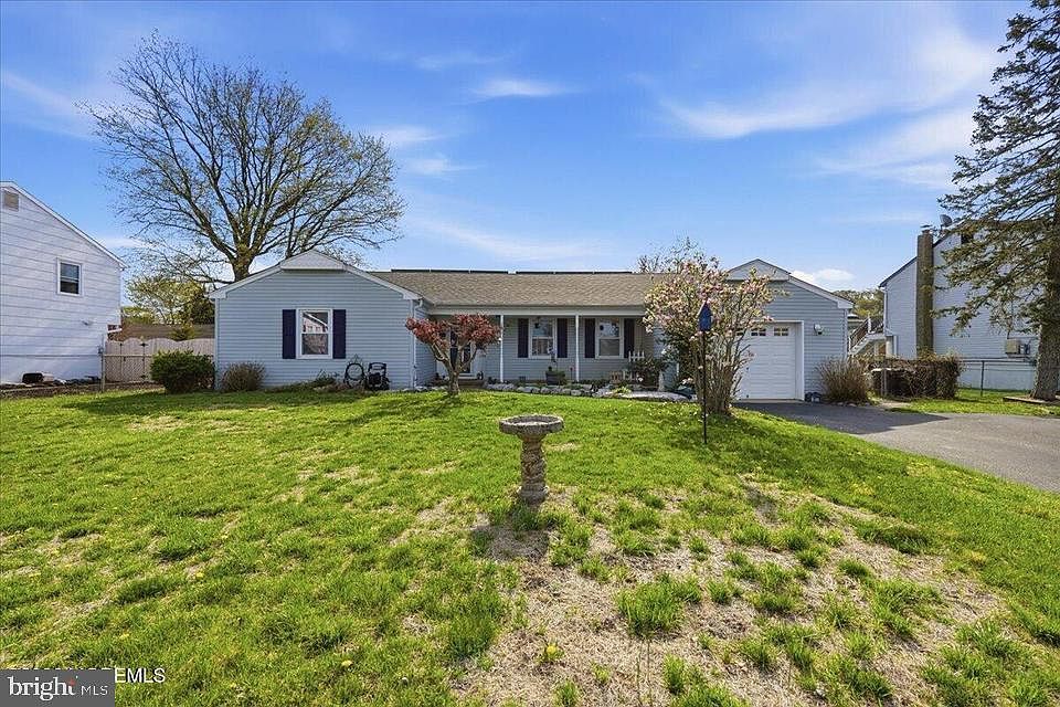 1st image of 503 Buttonwood Dr