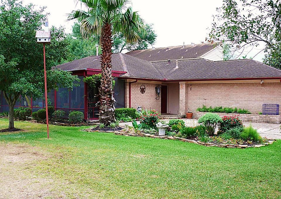 1st image of 2703 Kissing Camel Ct
