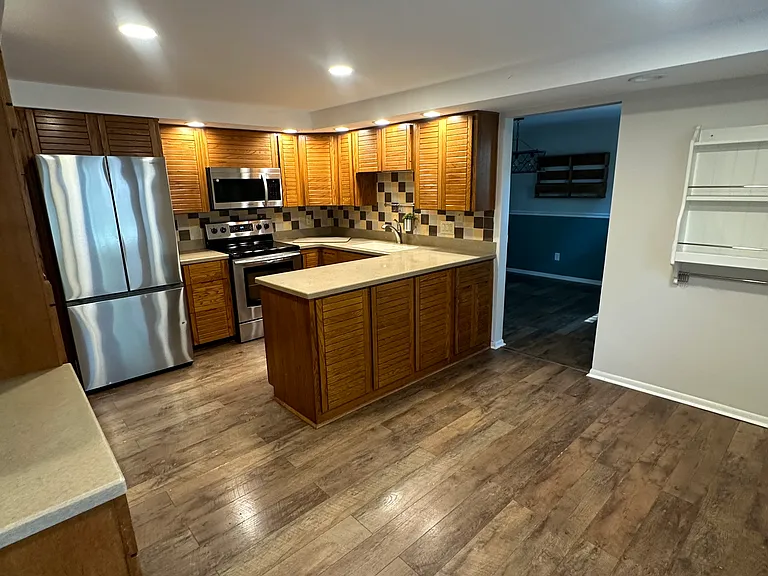 6008 Cordava Ct — Photo 9