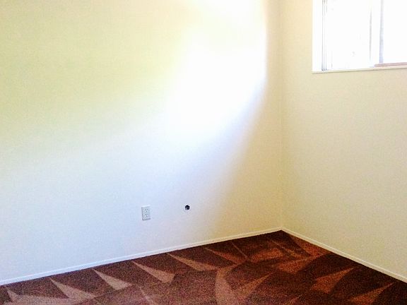 2nd image of 11 Squaw Peak Ln