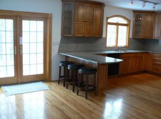 64 Louise Rd, Chestnut Hill, MA 02467