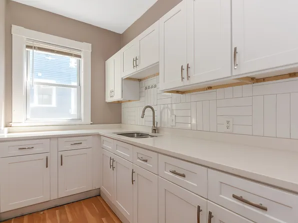 34 W Bowers St #1, Lowell, MA 01854