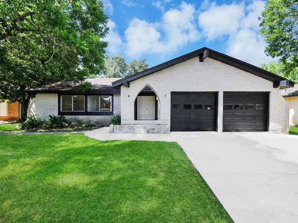 16427 Hickory Knoll Dr, Houston, TX 77059