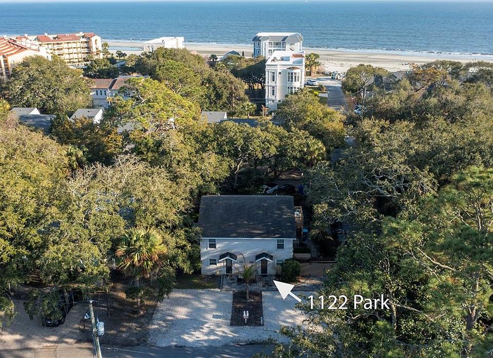 1st image of 1122/1124 Park Ln