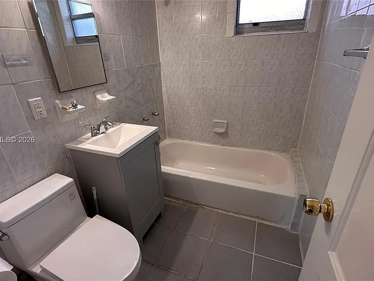 6345 N Miami Ave #1 — Photo 15