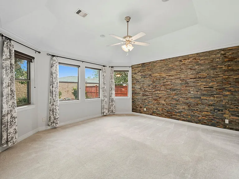 2019 Wild Peregrine Cir — Photo 26
