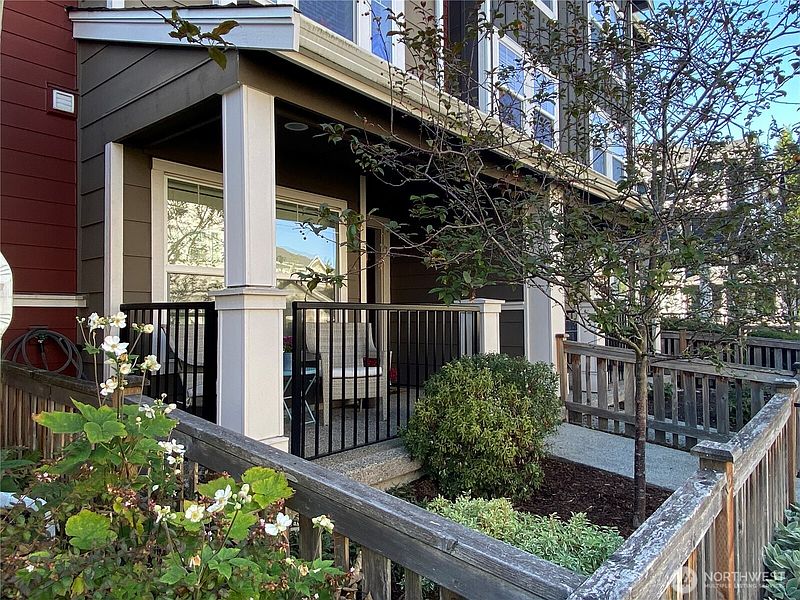 3rd image of 3430 SW Graham Street #903