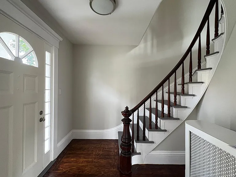376 Summer St #2 — Photo 4