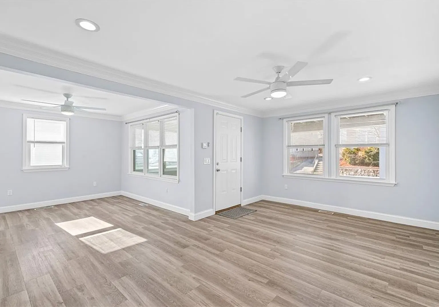 5-6 Bed Home for Rent! — Photo 3
