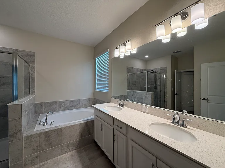 4439 Seven Canyons Dr — Photo 8