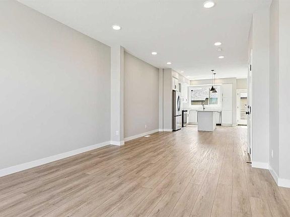 5th image of 45 NE Silverton Glen Way SW
