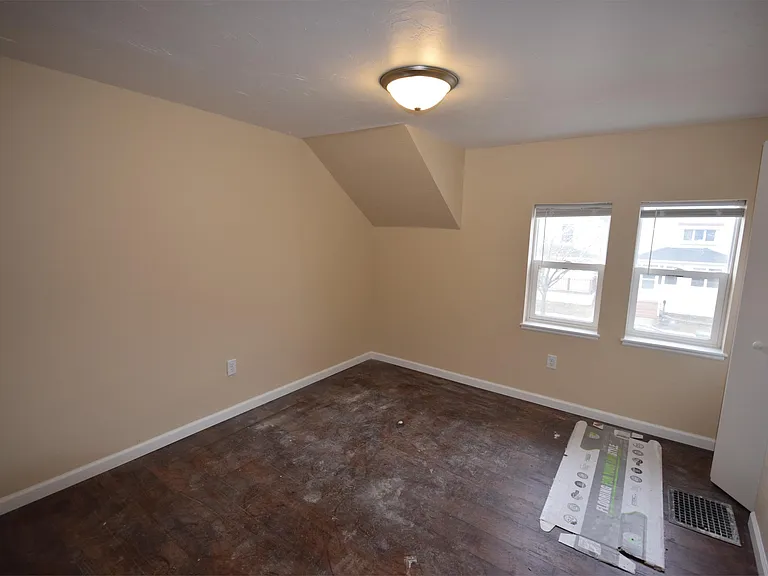 119 Harrison Pl — Photo 13
