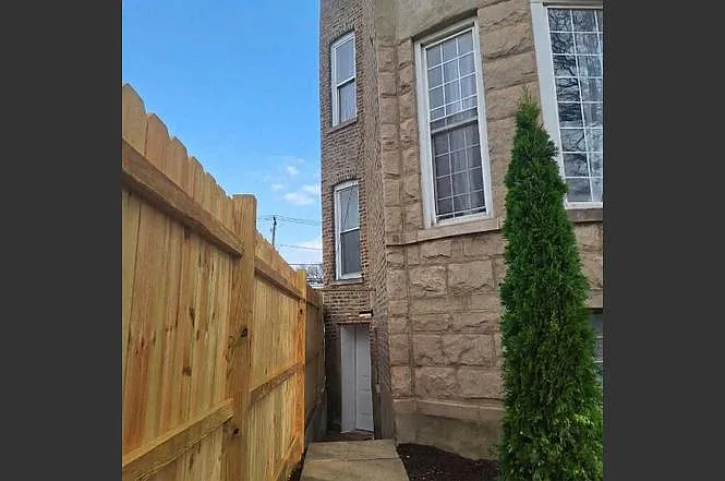 4 bed, 1300 sqft, $2,395 — Photo 2