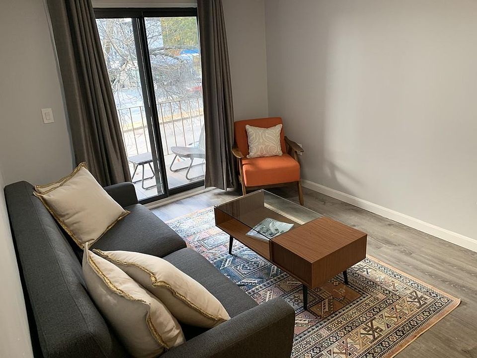 2nd image of 11 Abbot St APT 11