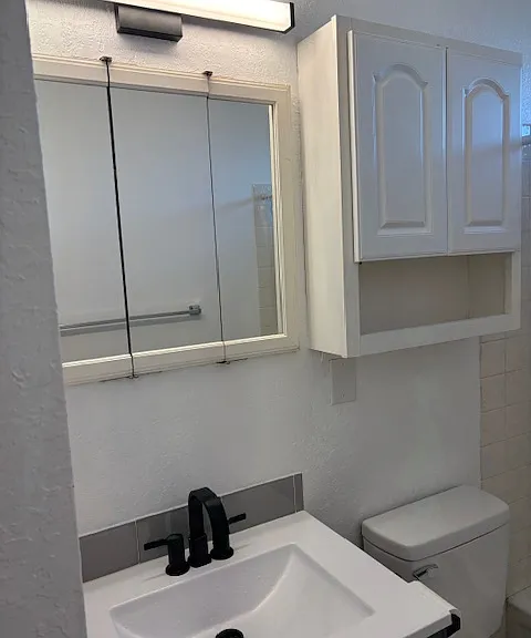 4526 S Henderson St #303 — Photo 8
